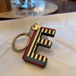 Henri Bendel key ring letter E